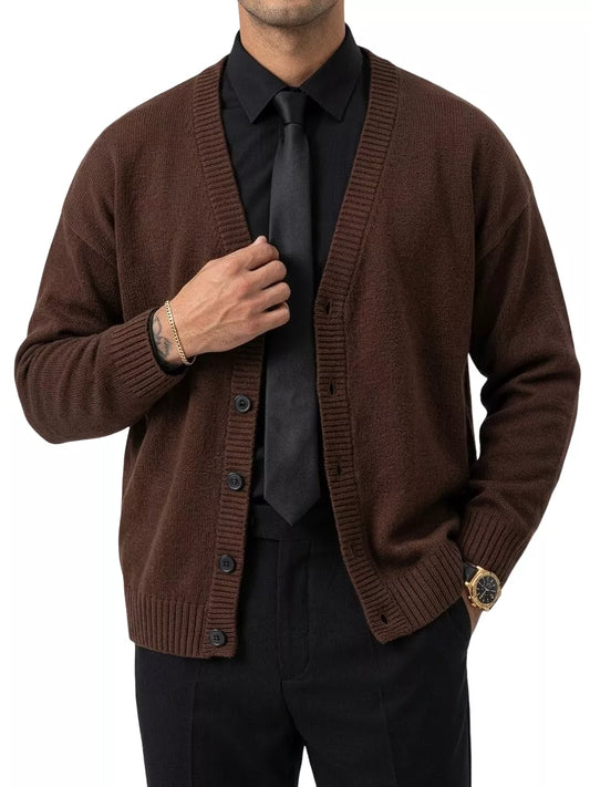 Klassische Strickjacke