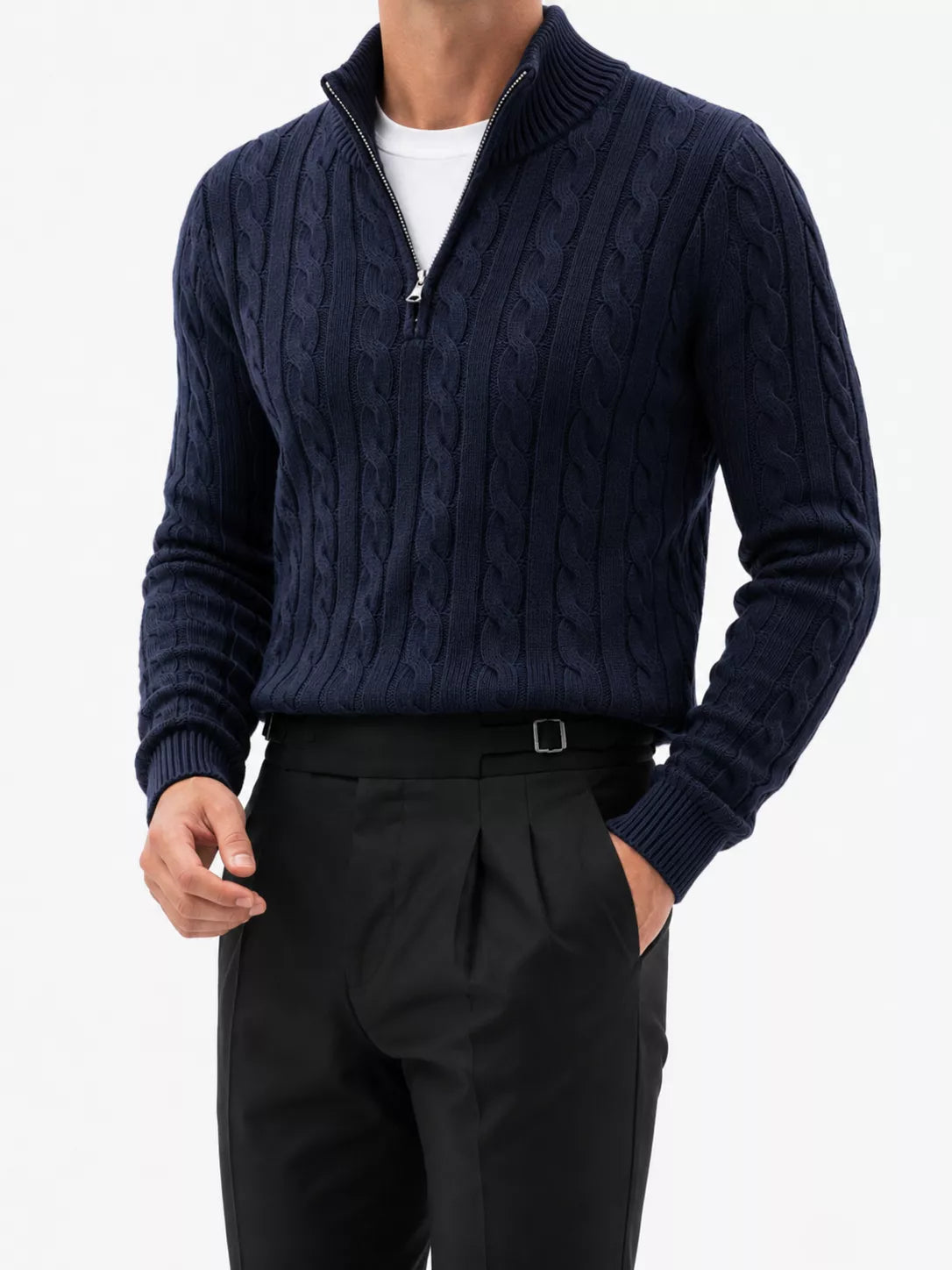 Zopfmuster-Strickpullover mit kurzem Reißverschluss